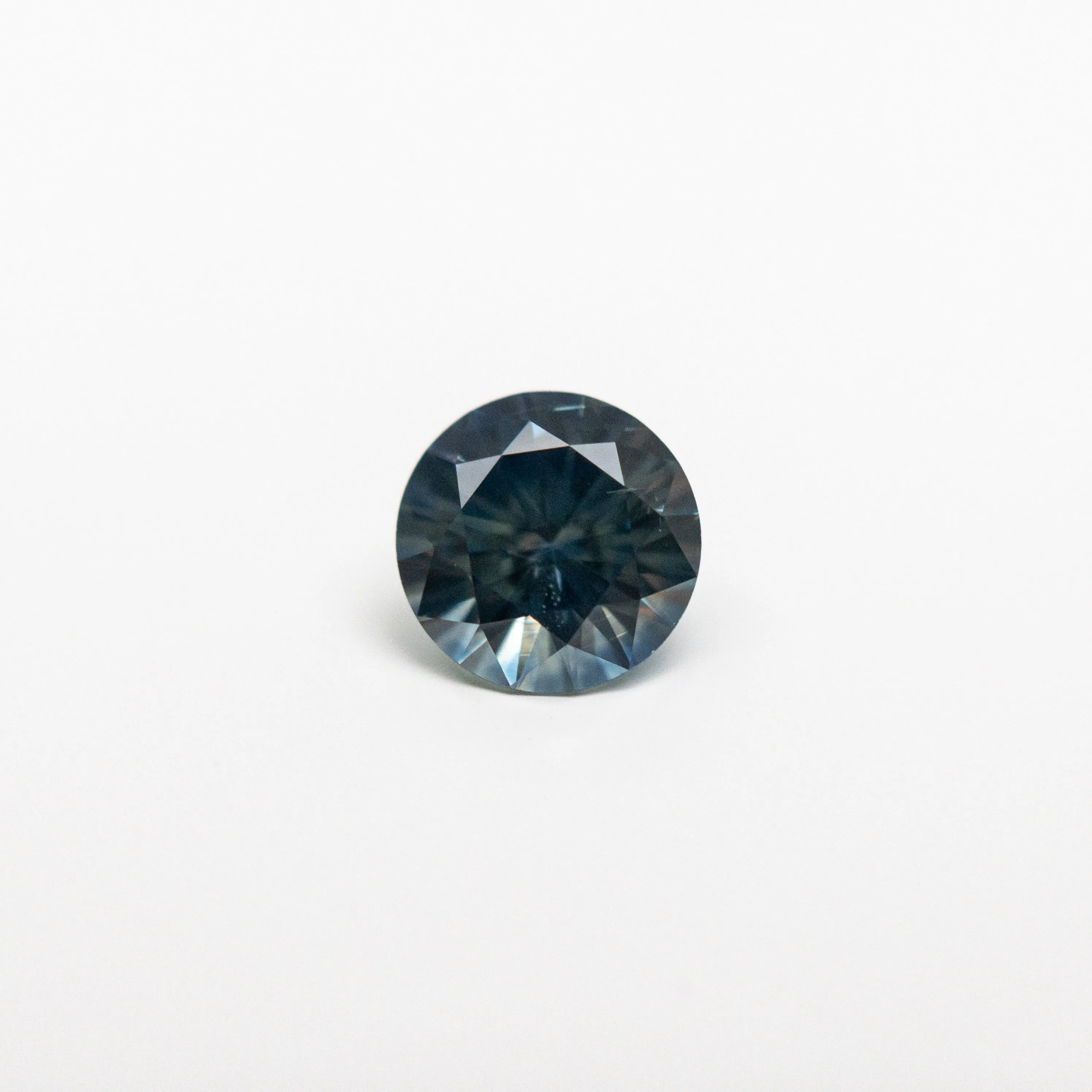 0.71ct 5.42x5.41x3.44 Round Brilliant Sapphire 19860-01