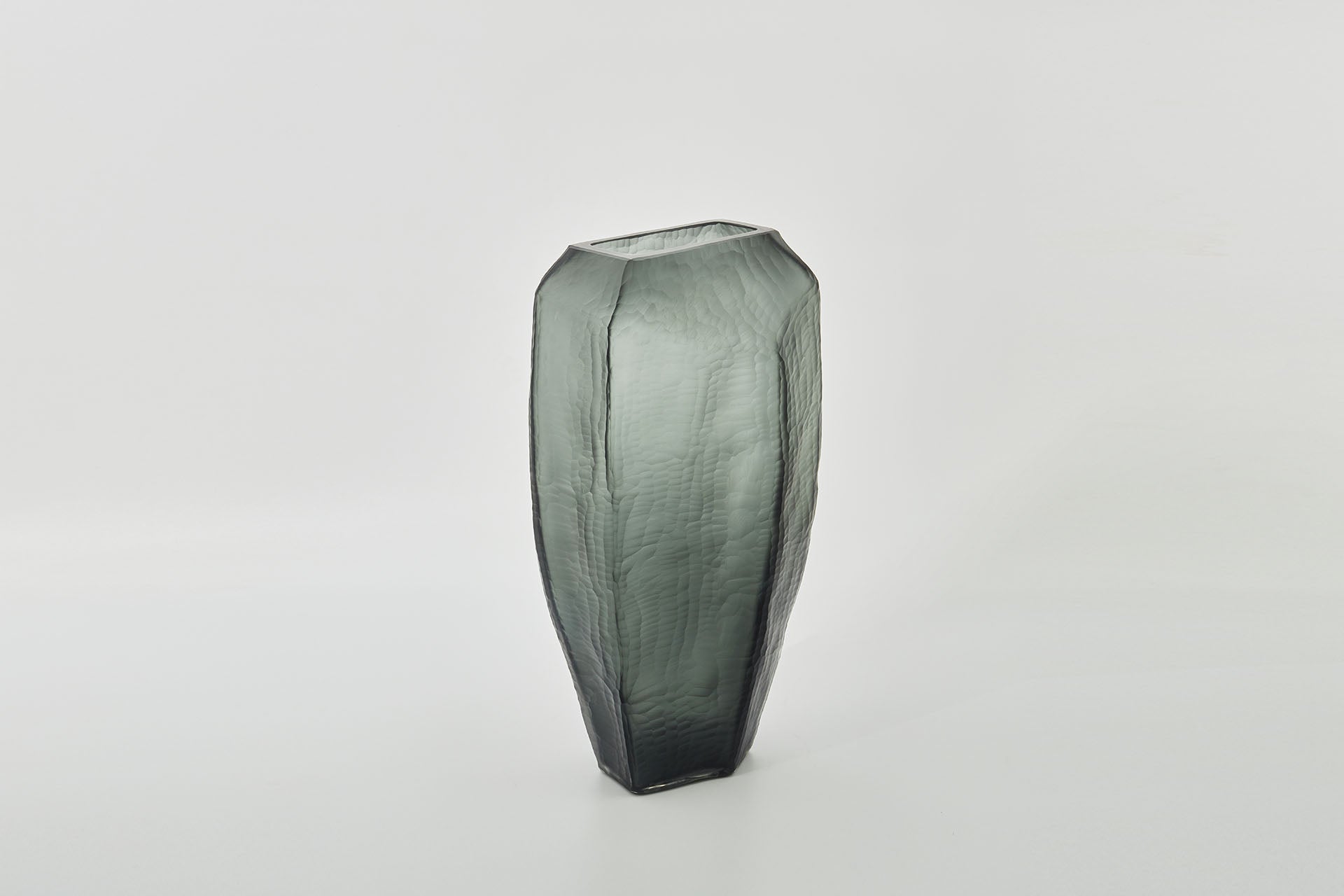 A The Foundry House Dune Vase Smoke