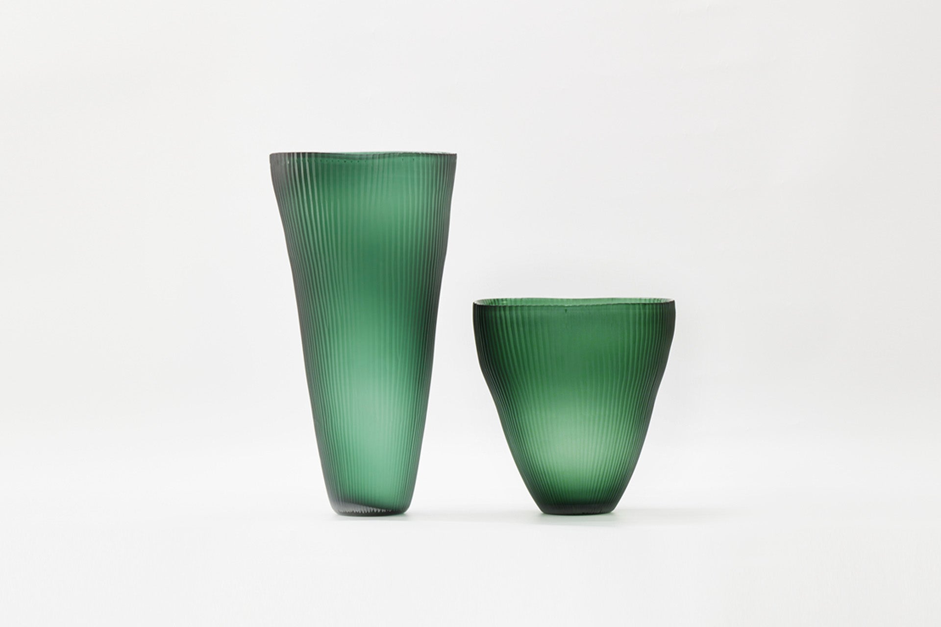 A The Foundry House Palma Vase Emerald