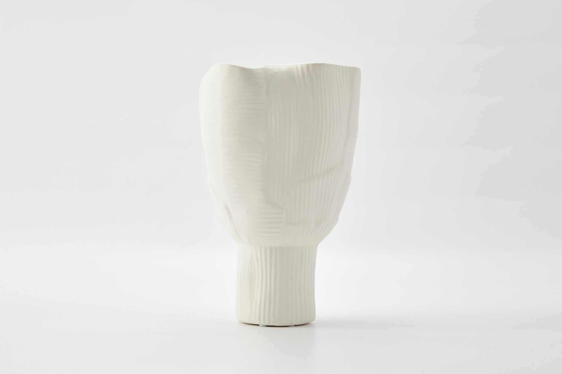 A The Foundry House Umi Vase Ivory