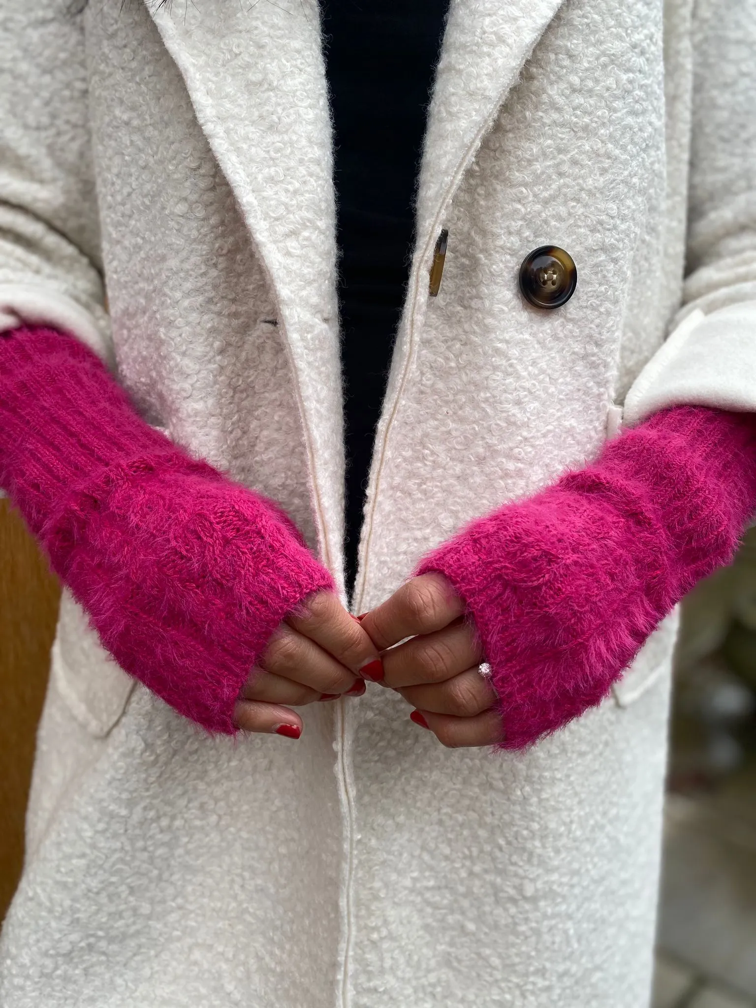 Lipstick Pink Knitted Arm Warmer Gloves