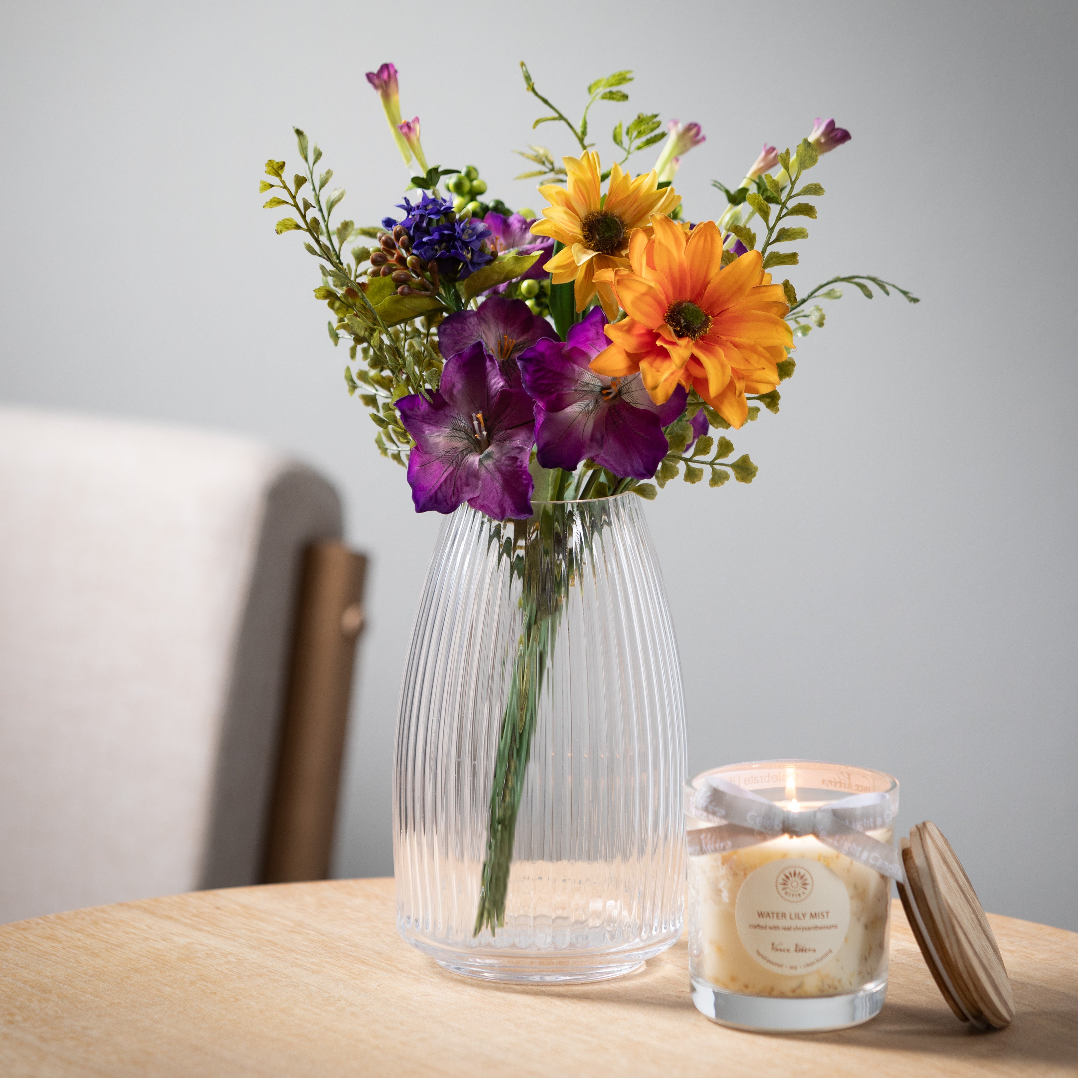 Ribbed Clear Vase