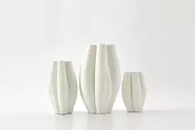 The Foundry House La Mer Vase Ivory